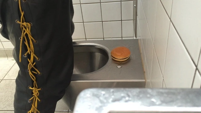 hamburger işemek