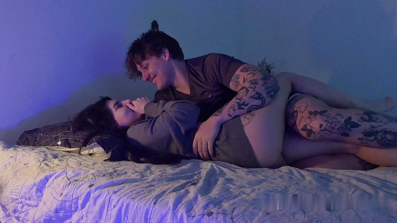 Intimate Bed Session with Real Couple - Slow Deep Missionary Full of Kisses