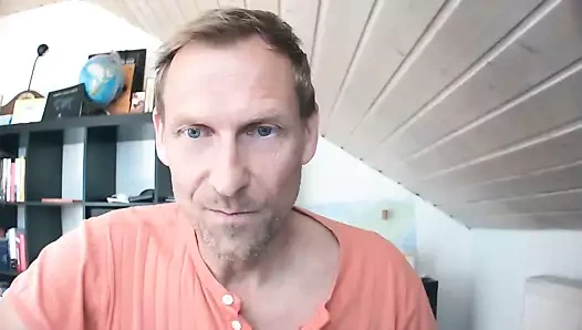 göt üzerinde cam gösteriliyor