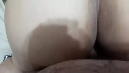 esposa bunduda gozando com o pau na buceta