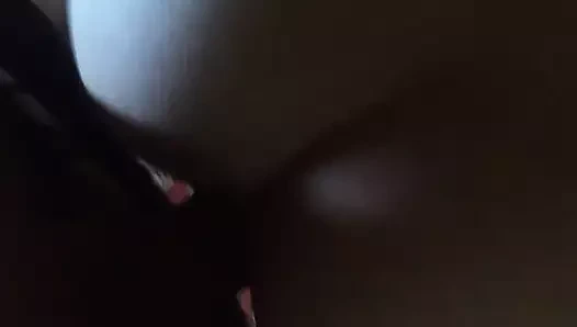 le doy el regalo de San Valentin y no aguanta