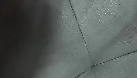 Yeni Suudi porno seksi karım büyük bir penisi seviyor