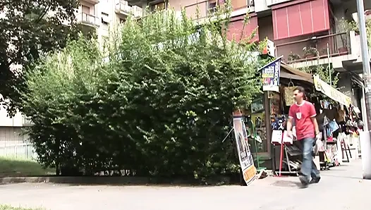 Patronu yarağa aç orta yaşlı seksi kadın!