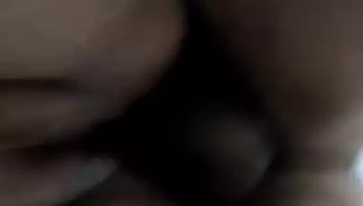 Olgun erkek arkadaşının içine boşalıyor