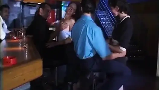 Barda sikişen bir içki