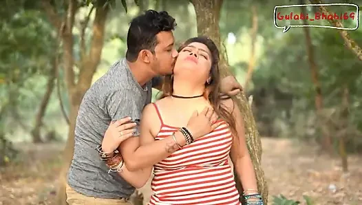 Jangal me kız arkadaş erkek arkadaş...