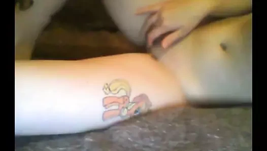 Aptal dövmeli genç Ukraynalı