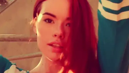 Seksi kızıl saçlı sabrina - süper kız