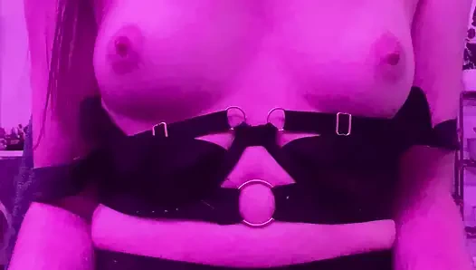 18 yaşındaki kız hayatının en iyi joi deneyimini yaşıyor