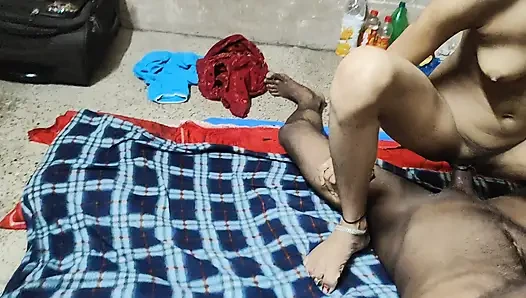 Pooja bhabhi ka bur chus kar chudai kiye
