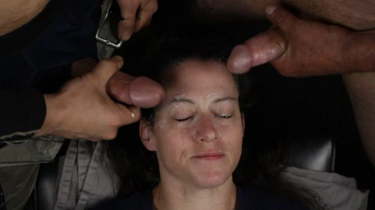 Edepsizce konuşan iyi kız için çifte takım yüze boşalma