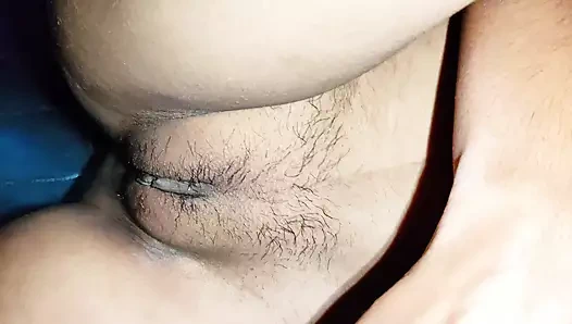 Karım penisim üç kez boşaldıktan sonra bile beni sikmeye devam etti