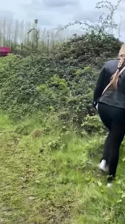 Tutamıyorum, Çiş Halka açık Derleme