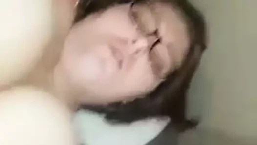 Katie ile sikişmeyi seviyorum