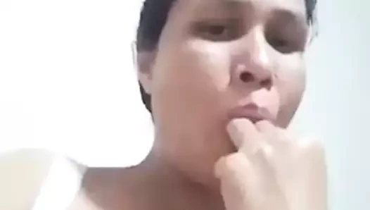 Desi yenge lund ki bhuki