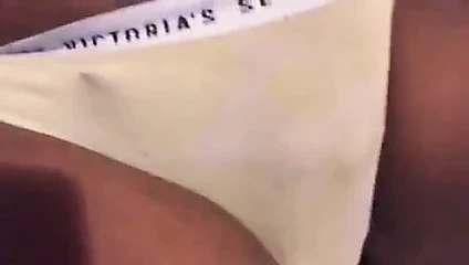 Geceleri amcık boşalması