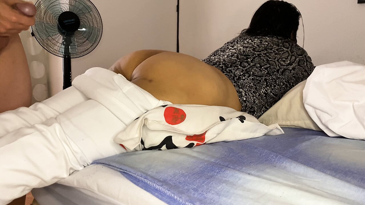 Sürtük üvey annem için sürpriz sikiş ile tesadüfi dölleme bölüm 1