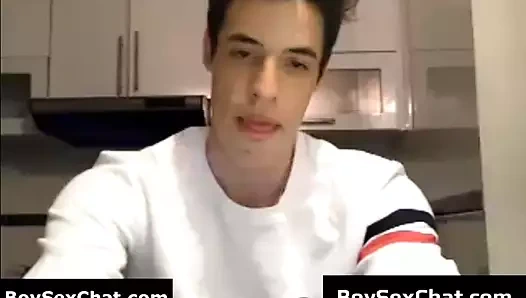 Oğlan canlı boşalmak için Mastürbasyon