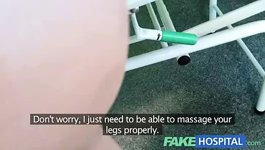 Sıcak vücut ile Fakehospital muhteşem genç direk dansçısı