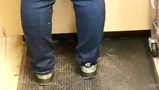 Güvertede şişman göt.