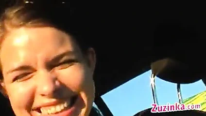 Benzin istasyonunda teşhircilik ve parmaklama