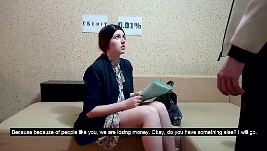 Evli kadın kocasına borçlarını amcıkla telafi etmeye geldi