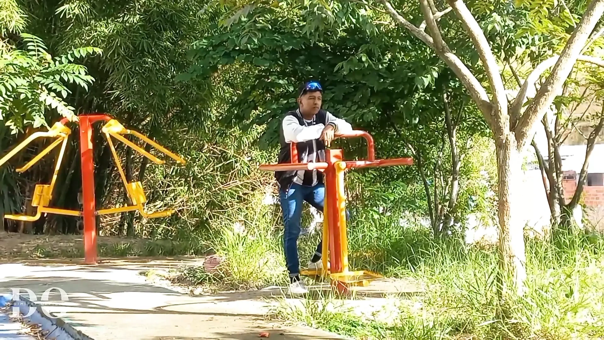 I invite my fucking neighbor to visit me at my house and give me a good fuck