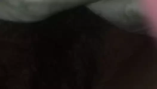 LA CHATTE POILUE DE MA FEMME QUAND ELLE DORT