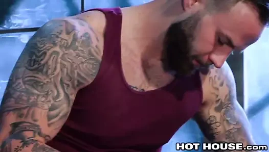 Serseri polis büyük baş belası yakalandı ve onu sikikleri