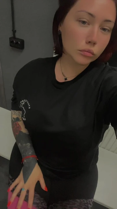 Koridorda dans ediyorum