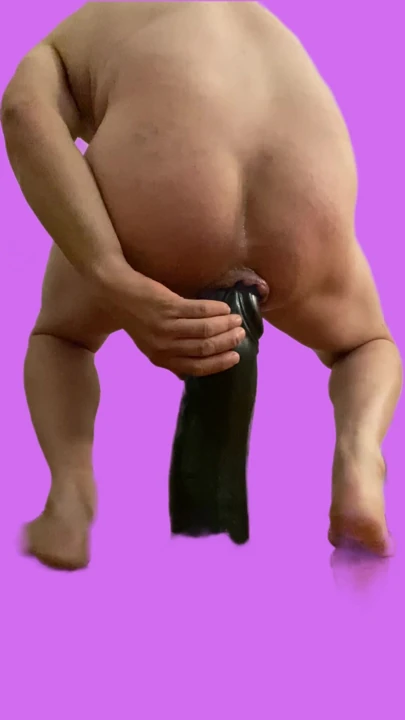 Kocaman dildo götümde