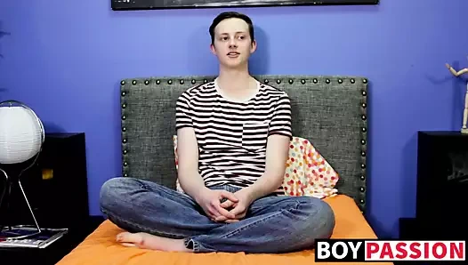 Röportajdan sonra oyuncak kendi deliğini delip geçiyor