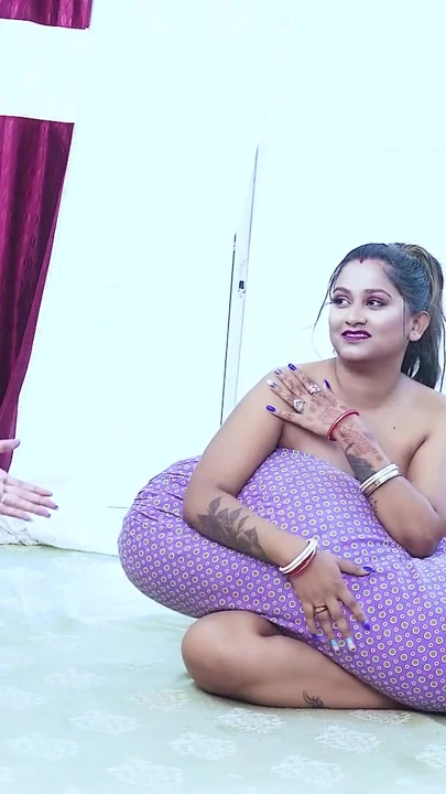 Two Desi Indian Horny Bhabhiji Gets Russian Thai Massage and Hardcore Fuck By A Boy ( Hindi Audio ) | Clip 2