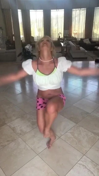 Britney mızrakları
