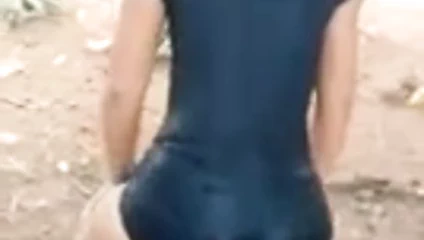 Gostosa dancando funk