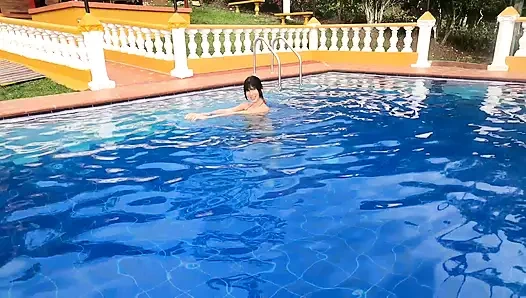 Lezzetli bir yüzme havuzu