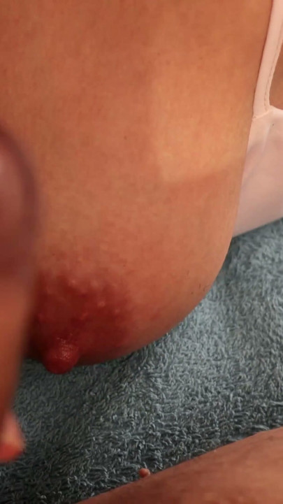 Ev yapımı bakım. harika bir handjob öncesi kıllı aletimi traş ediyor | Klip 2