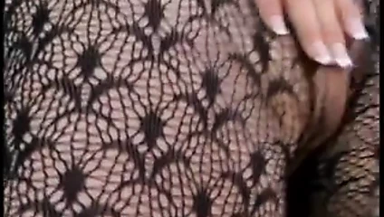Busty bebek içinde bodystocking var sıcak üçlü