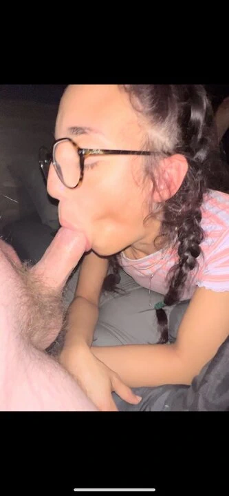 Deepthroating bir şişman çük