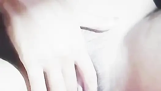 I am fingfering my virgin tight pussy. Bangladeshi village College student self fingfering viral video.