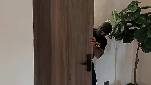 Thief breaks into blonde girl's house and fucks her until he ends up inside her