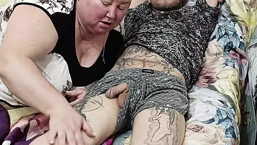 Arkadaşım beni derin bir saksoyla uyandırmayı seviyor