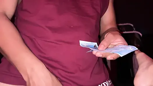 Üvey erkek kardeşim beni nasıl ikna edeceklerini biliyordu