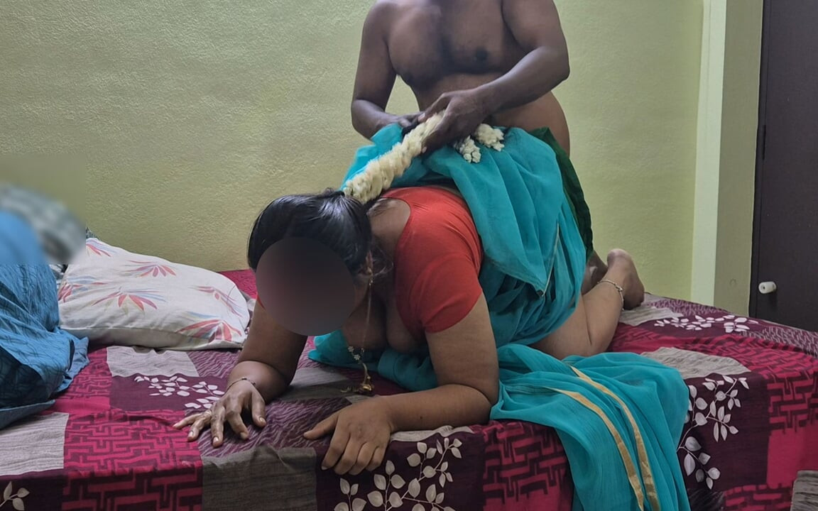 Kırmızı bluzlu seksi vücutlu desi evli kadın ve sari misyoner ve domaltmalı amcık dölleme sikişi