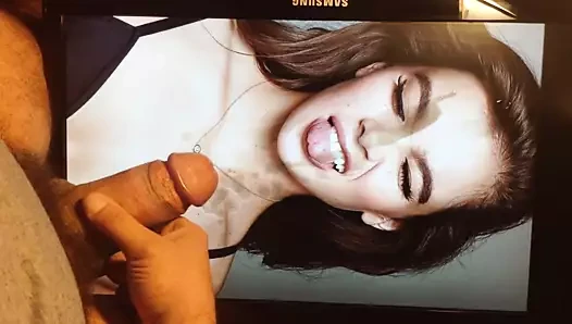 Hailee Steinfield'a boşalıyor