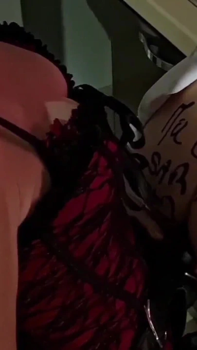 Aşağılama, takma ve derin yumruk sokma | Klip 2