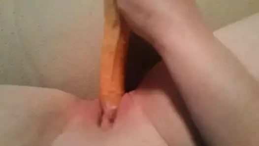 Kadın boşalan ile ona oyuncak