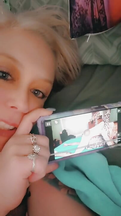 Seni porno izlerken yakaladım, katıl