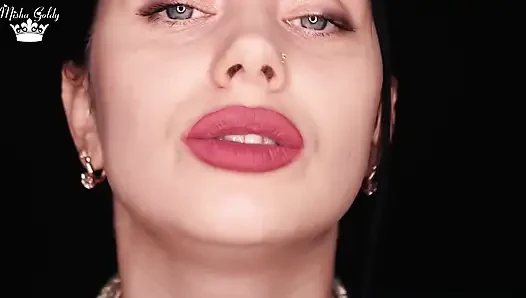 Sigara içme derlemesi ve ruj ve dudak fetişi!