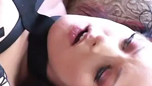 Anal sekse bayılıyor ve götünden yarak çıkaramıyor